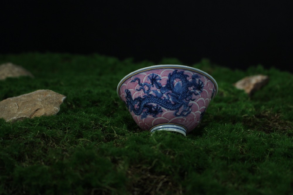 玛瑙红海水双龙斗笠杯