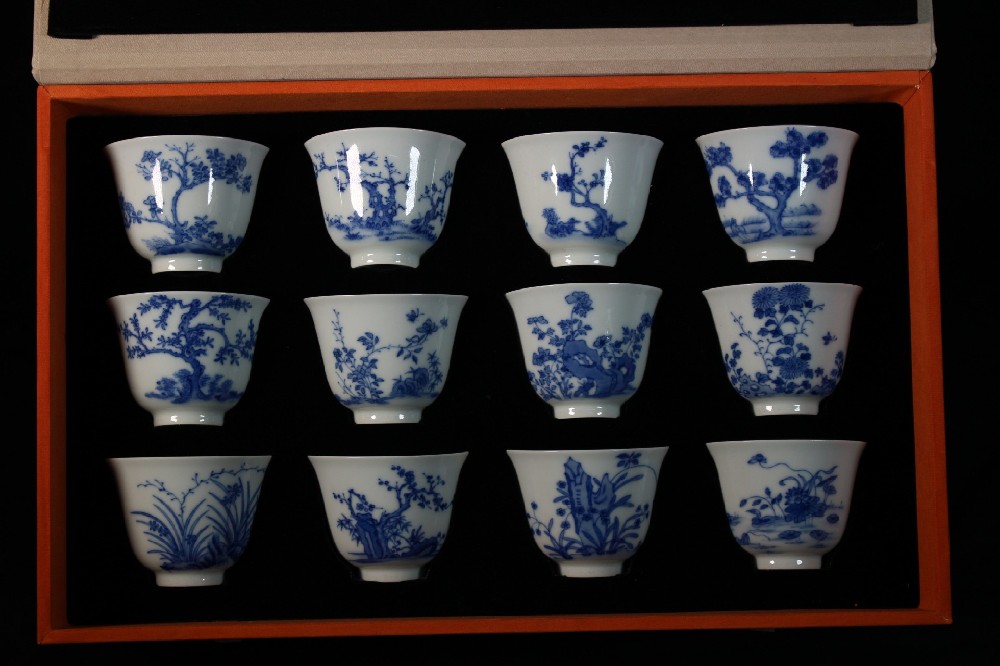 斗彩十二花神杯