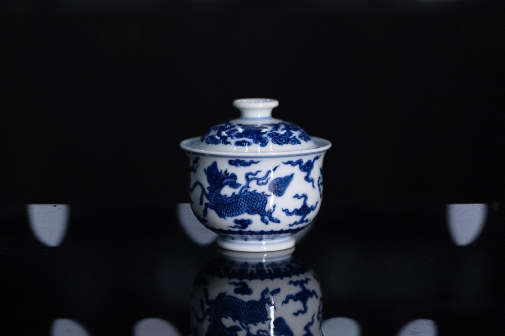 仿明麒麟炉式盖碗