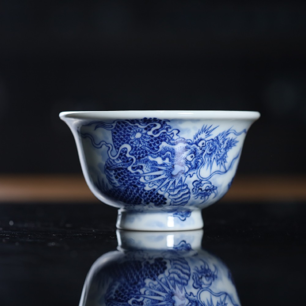 刘建锋窑仿清龙纹压手杯