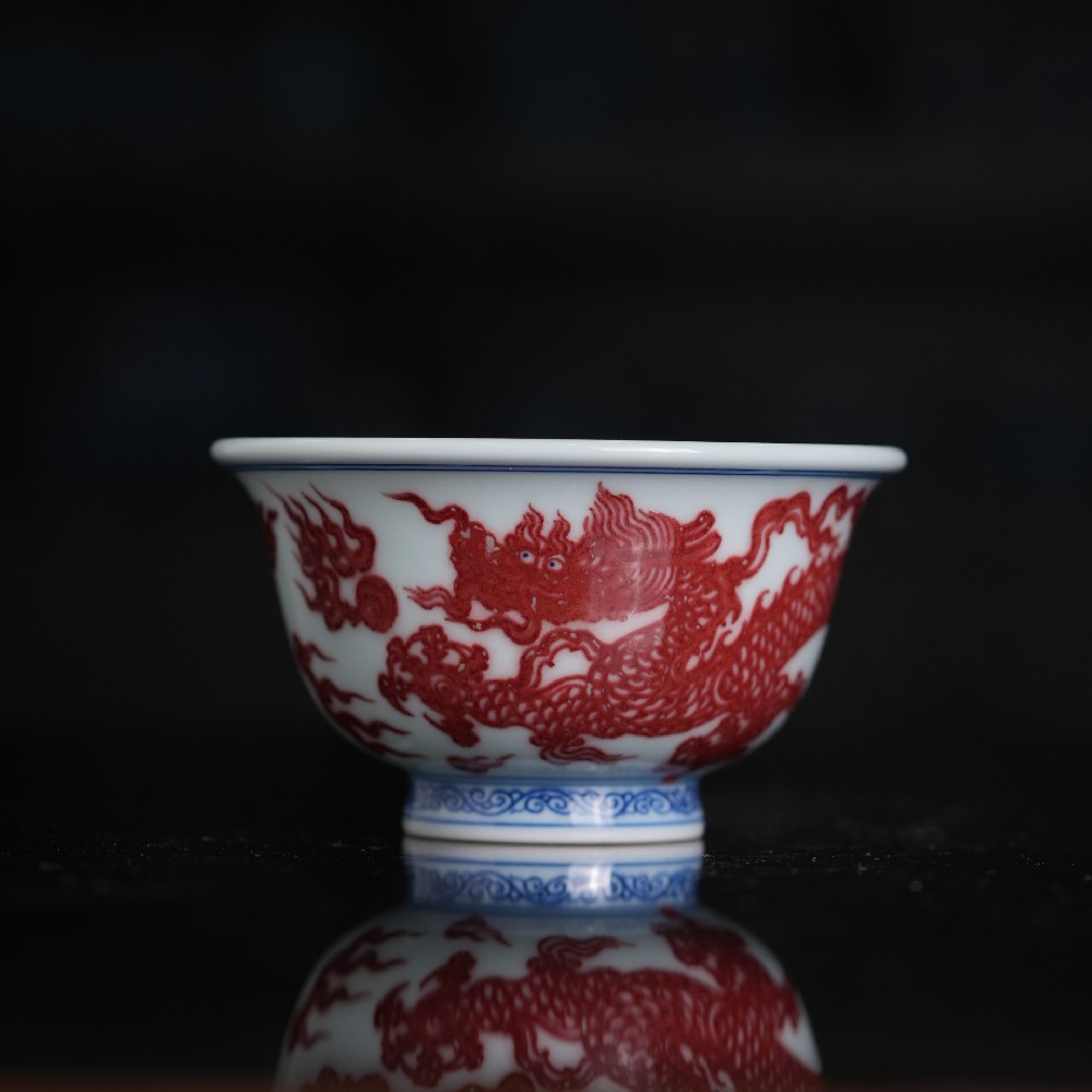 刘建锋窑青花釉里红红龙压手杯