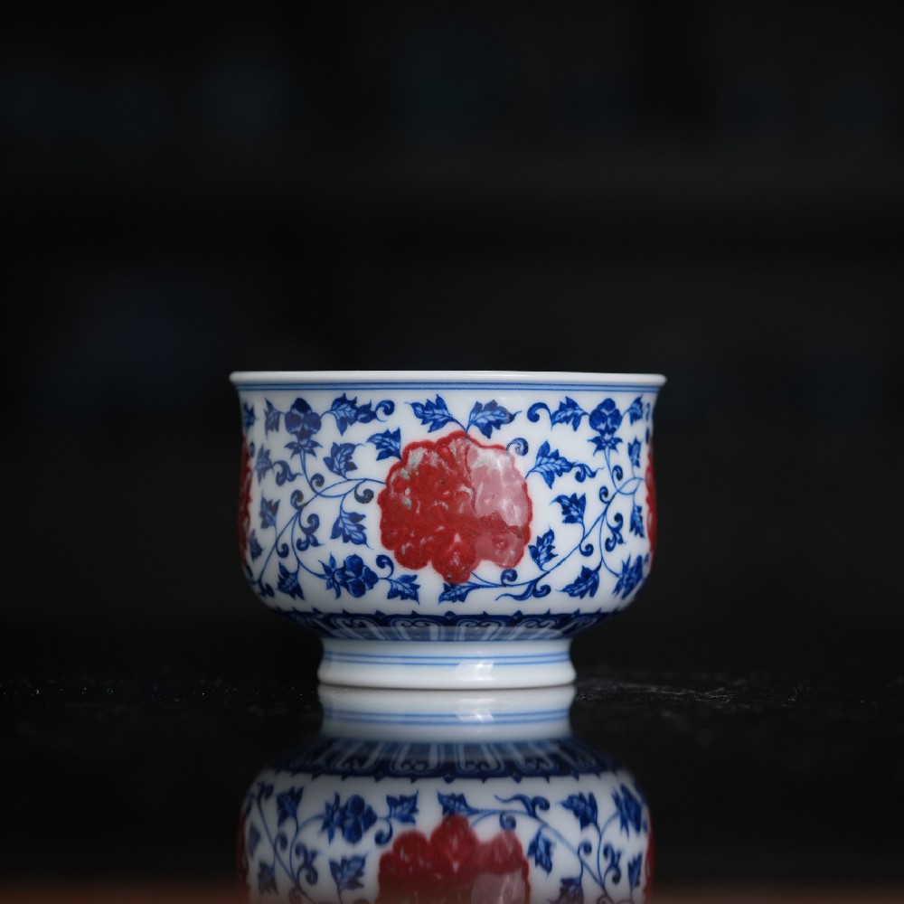刘建锋窑青花釉里红四季花卉炉式杯