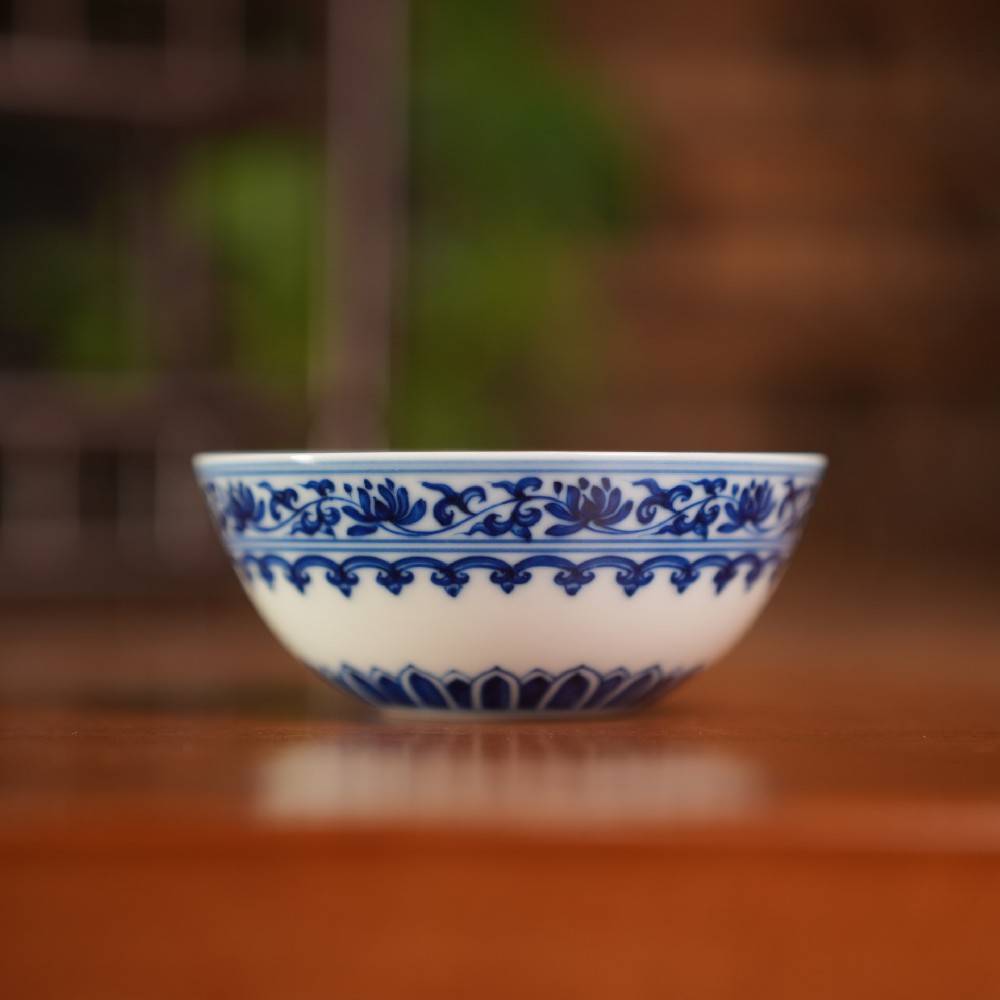 刘建锋窑青花宝相卧足杯