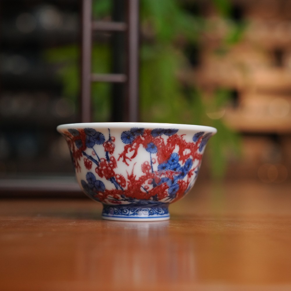 刘建锋窑精工釉里红松竹梅压手杯