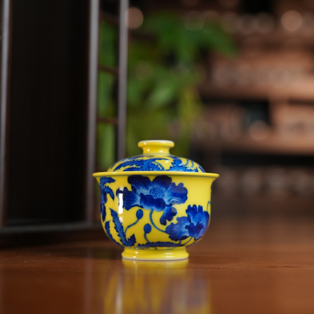 刘建锋窑黄釉榴花盖碗