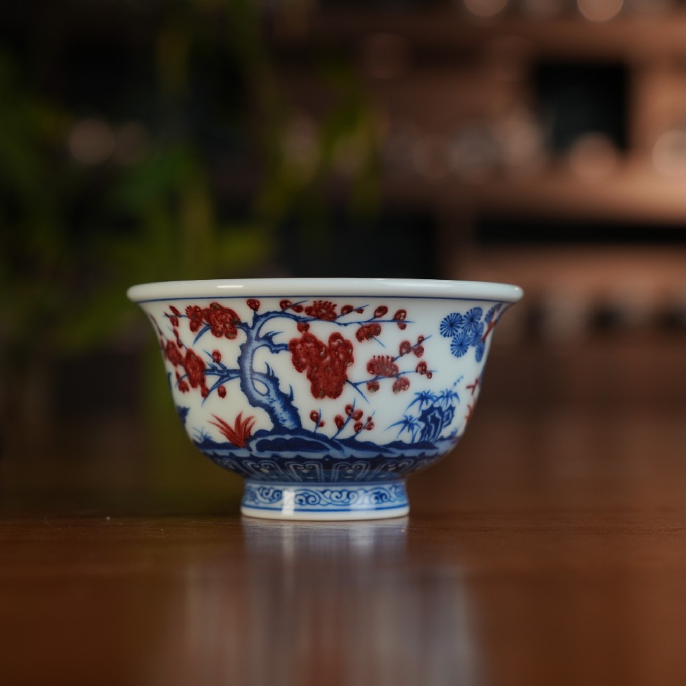 刘建锋窑青花釉里红松竹梅压手杯