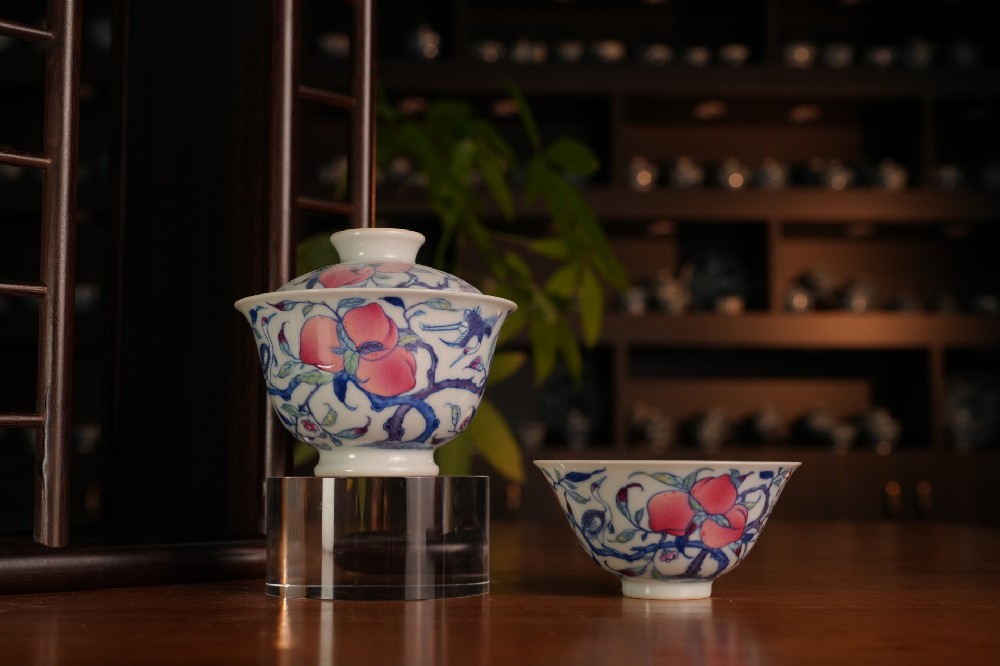 刘建锋窑斗彩桃子系列
