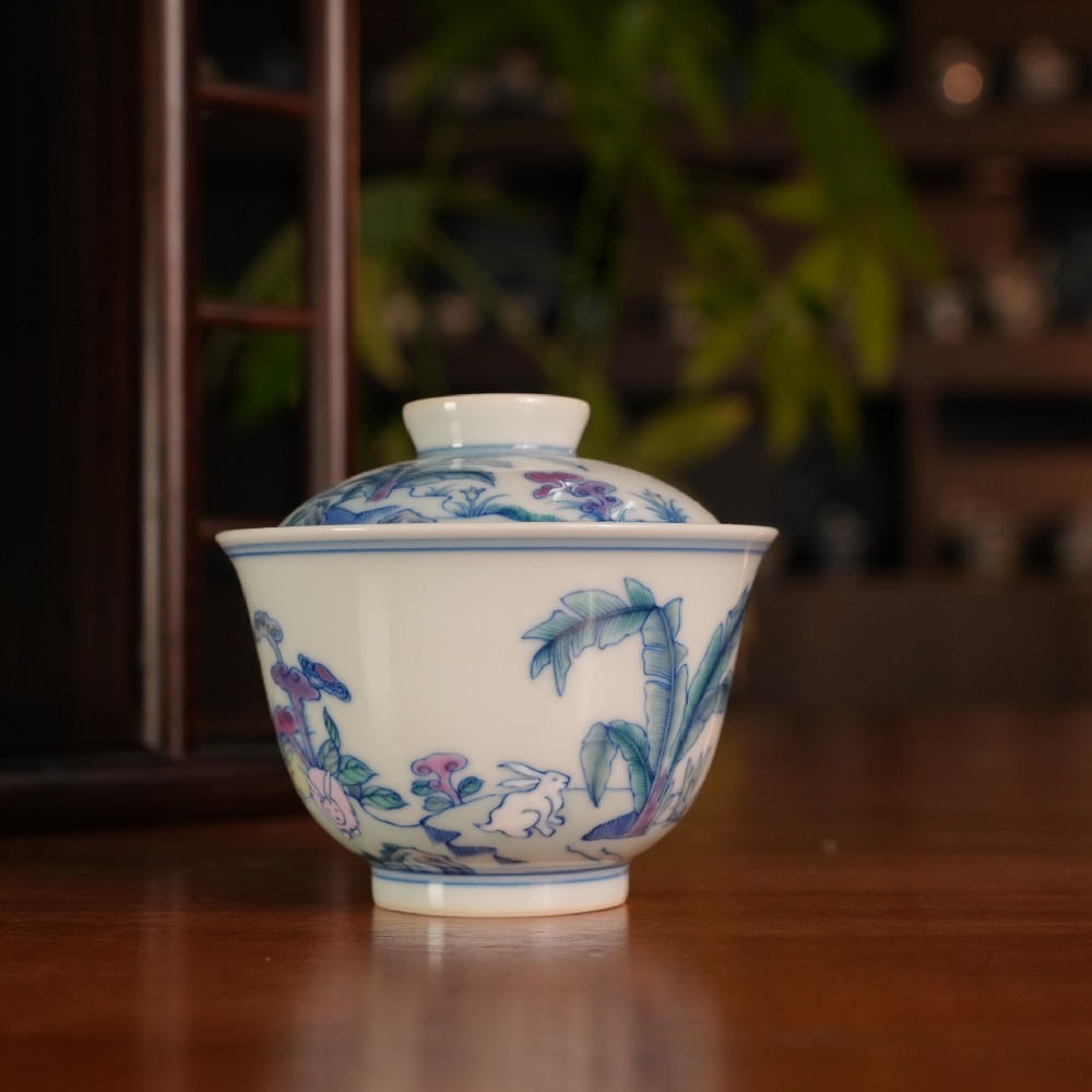 刘建锋窑斗彩蕉石玉兔盖碗