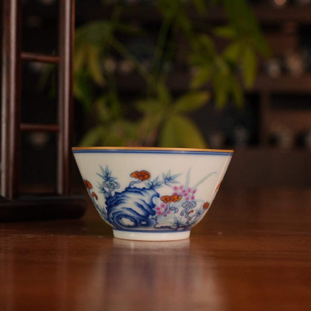 刘建锋窑青花斗彩芝兰竹石杯