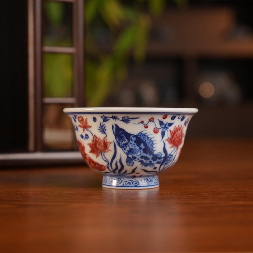刘建锋窑釉里红精工鱼草压手杯