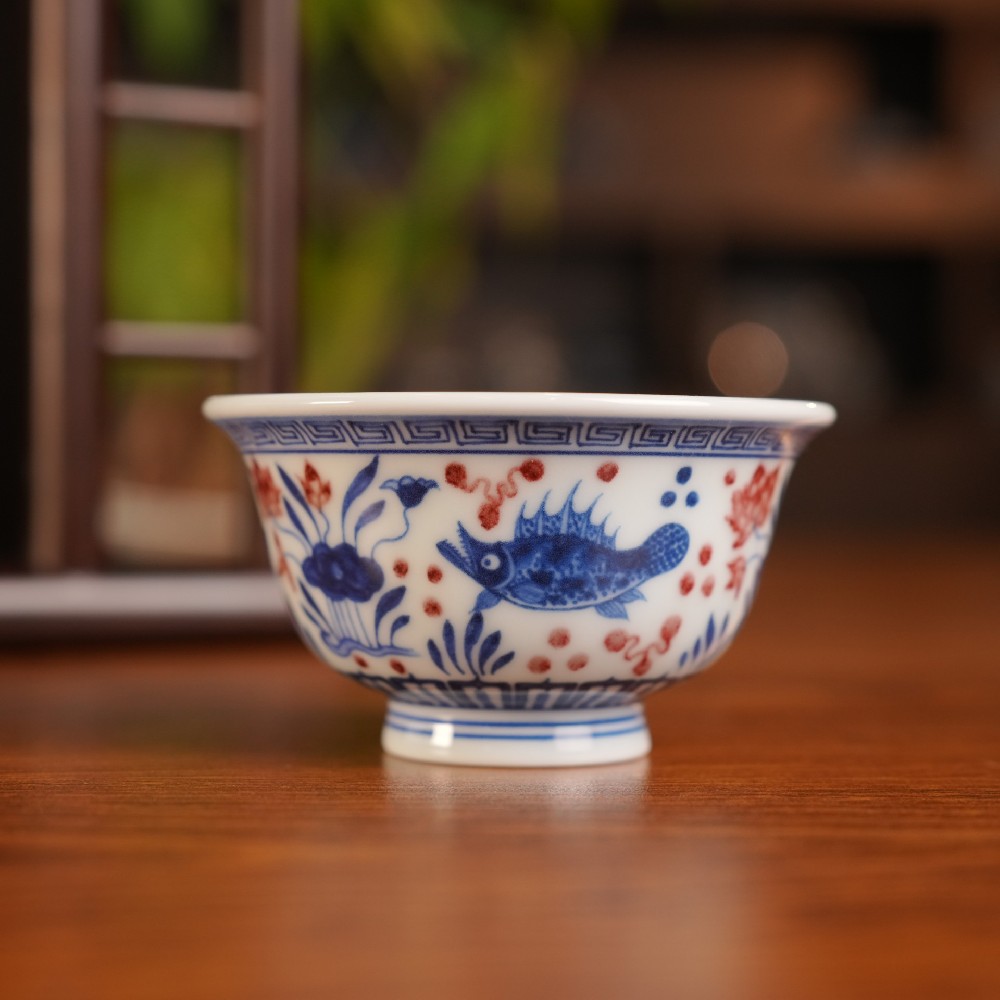 刘建锋窑釉里红鱼小压手杯