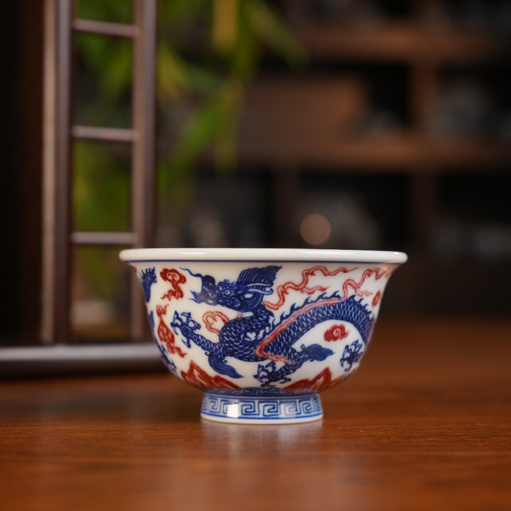 刘建锋窑釉里红海水双龙压手杯