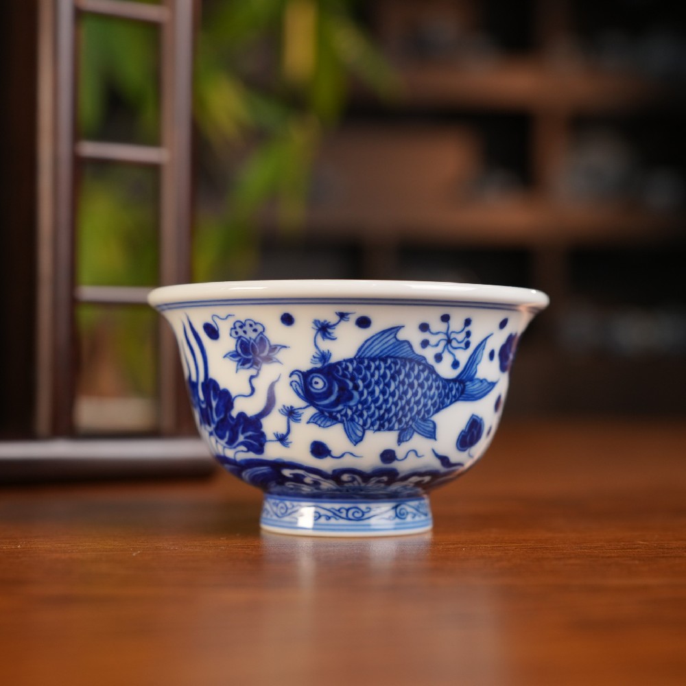 刘建锋窑仿清海水纹鱼草压手杯
