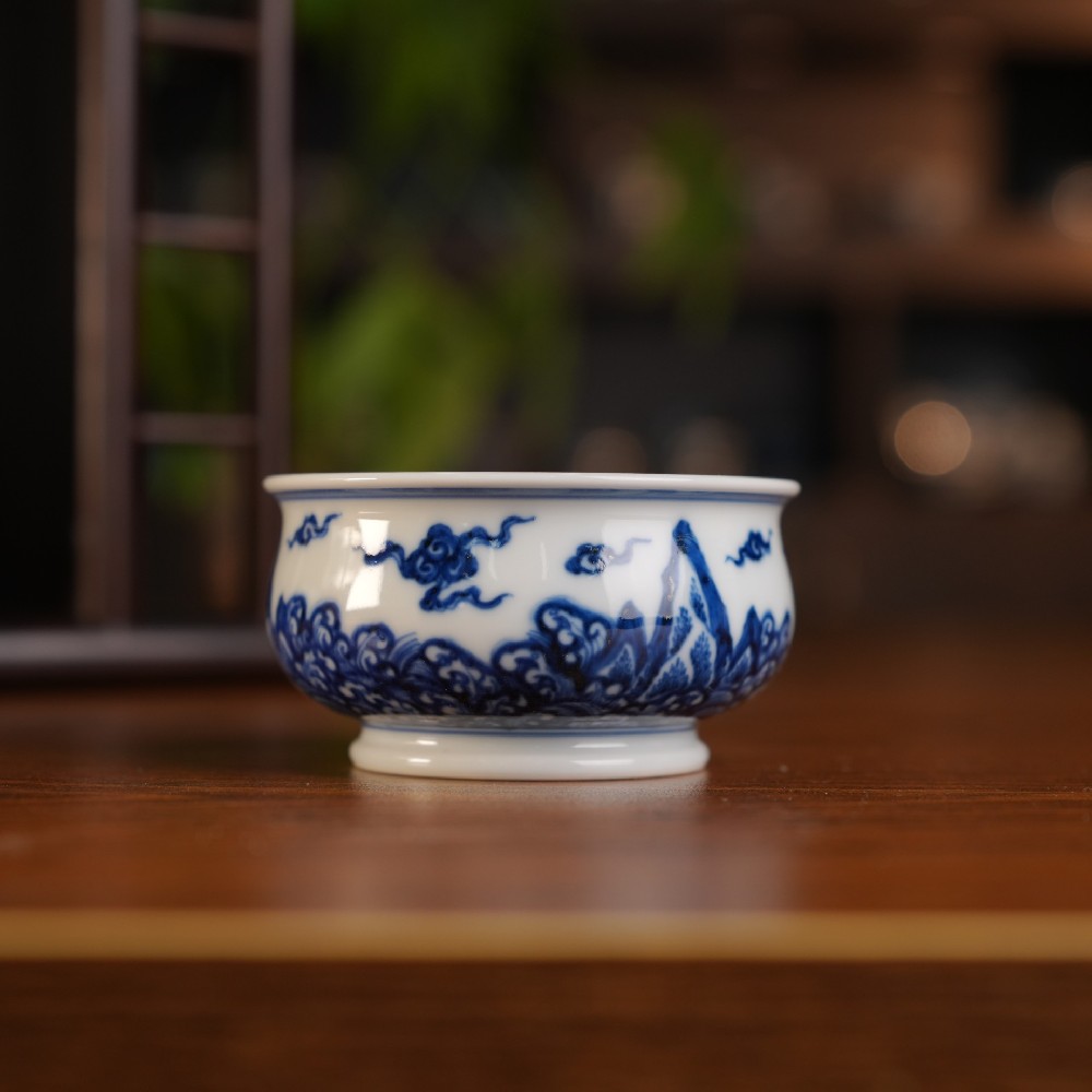 刘建锋窑仿明海水龙纹炉式杯