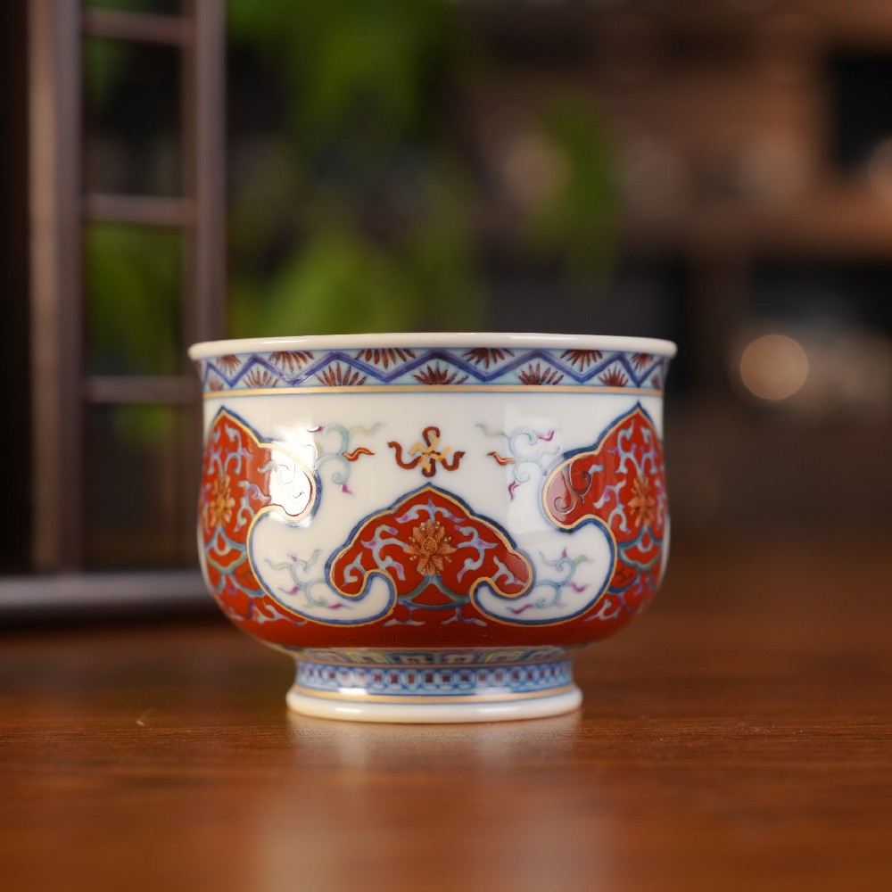 刘建锋窑斗彩如意纹大炉式杯