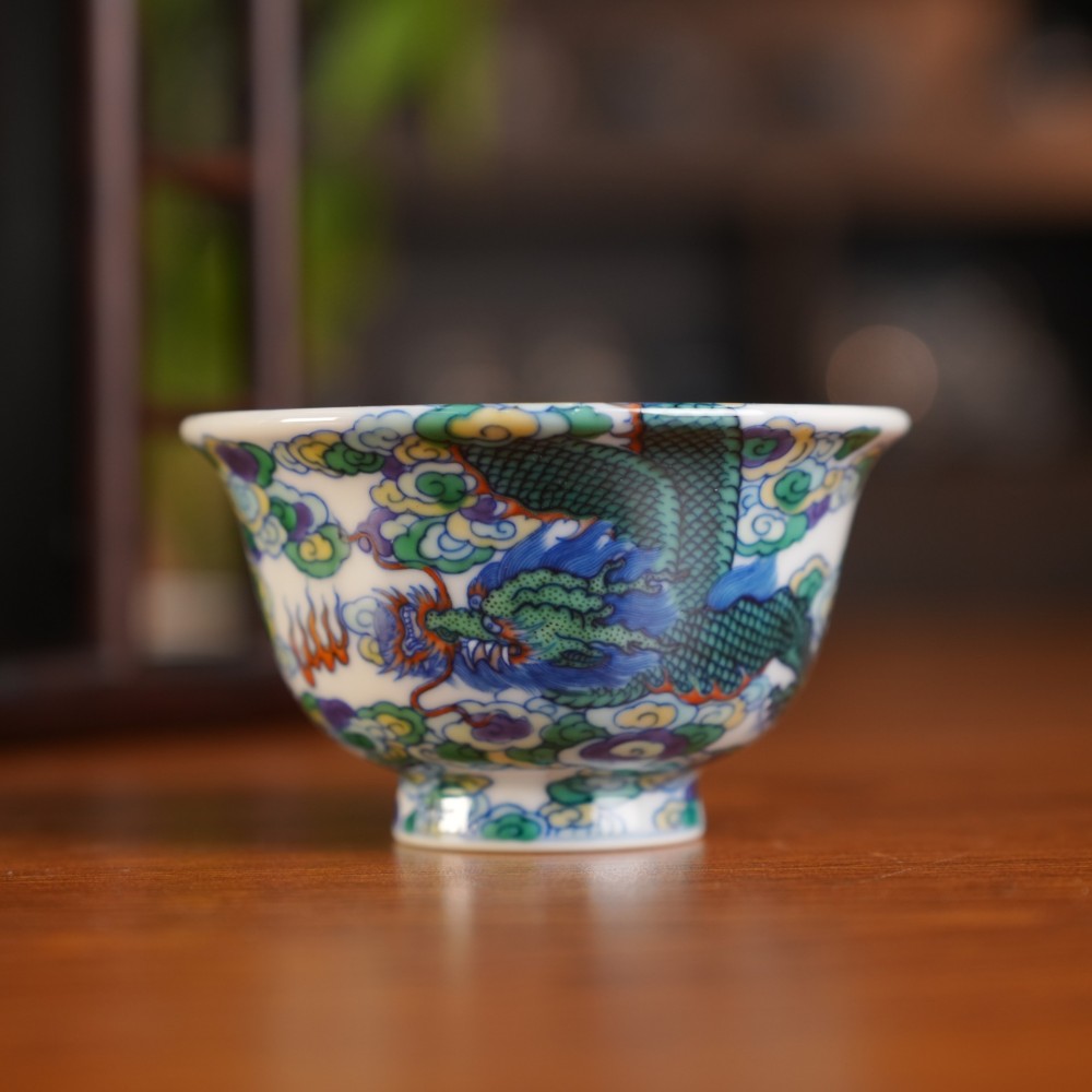 刘建锋窑斗彩火焰龙压手杯