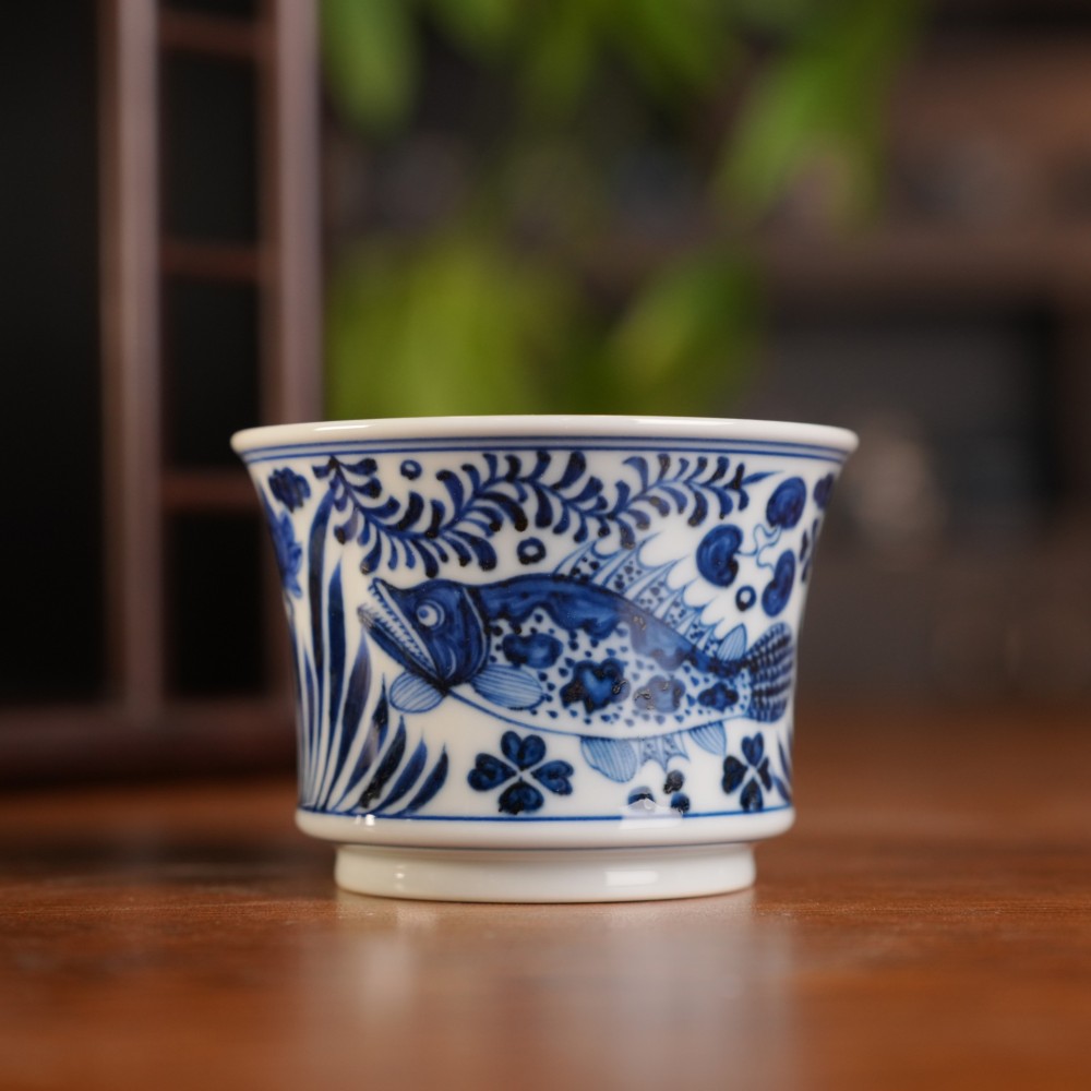 刘建锋窑仿元鱼草束腰杯