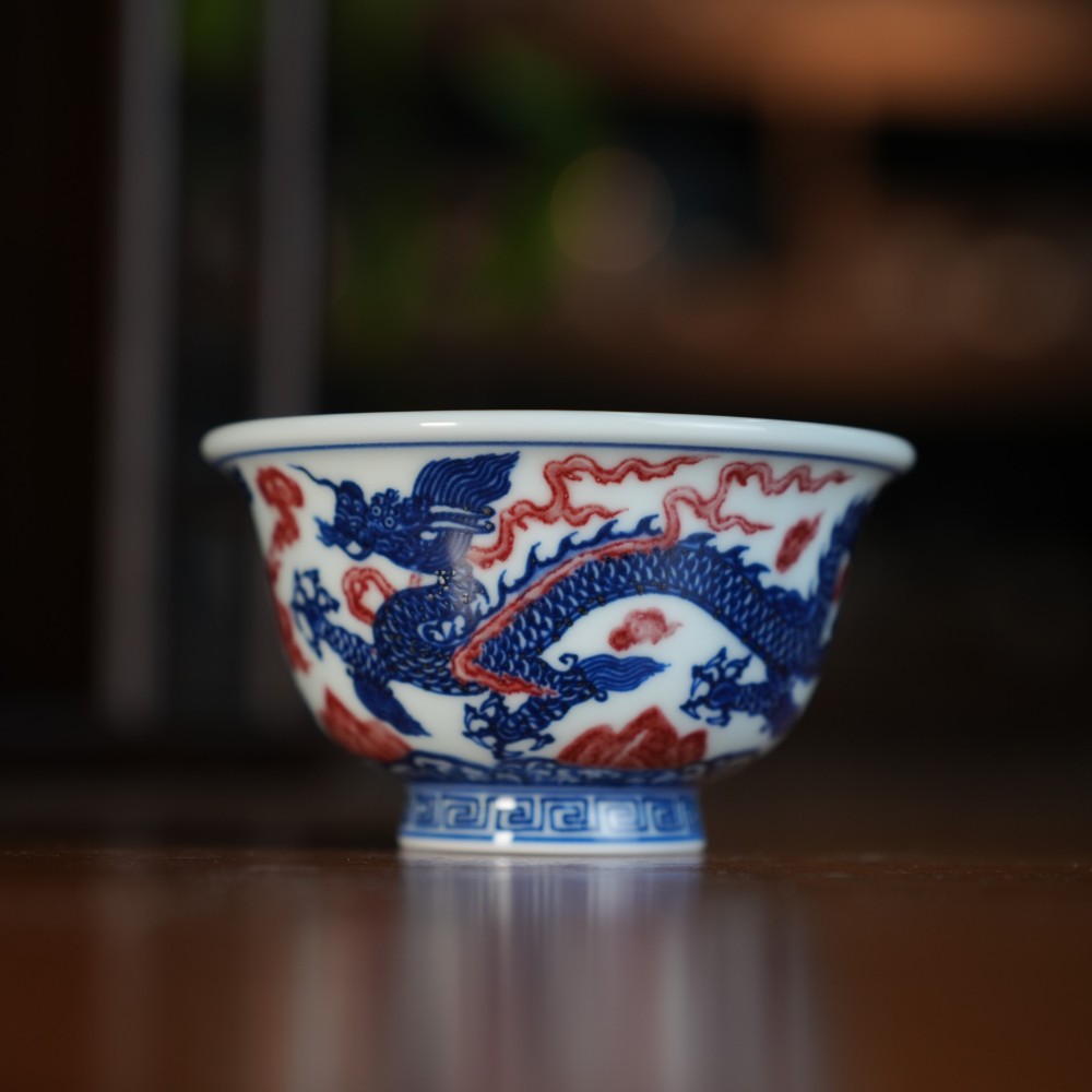 刘建锋窑釉里红龙纹大压手杯